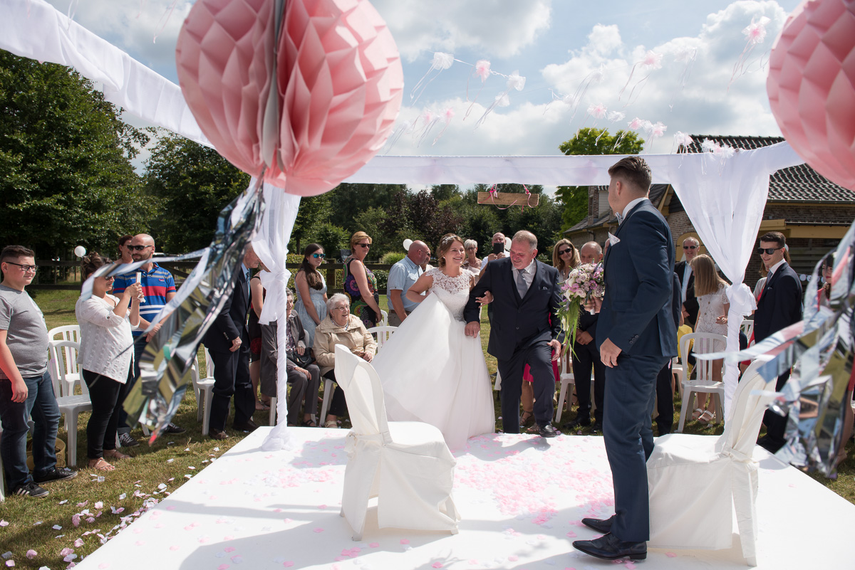 huwelijksfotograaf trouwfotograaf bruidsfotografie van bart en maureen in Zuiddorpe Nederland Zelzate