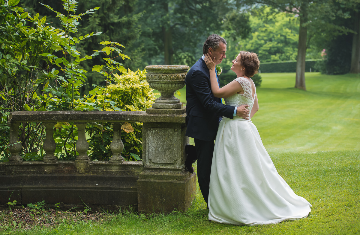 trouwfotograaf mooiste huwelijksfoto's huwelijksfotograaf voor louis en mate in Dilbeek en Dworp